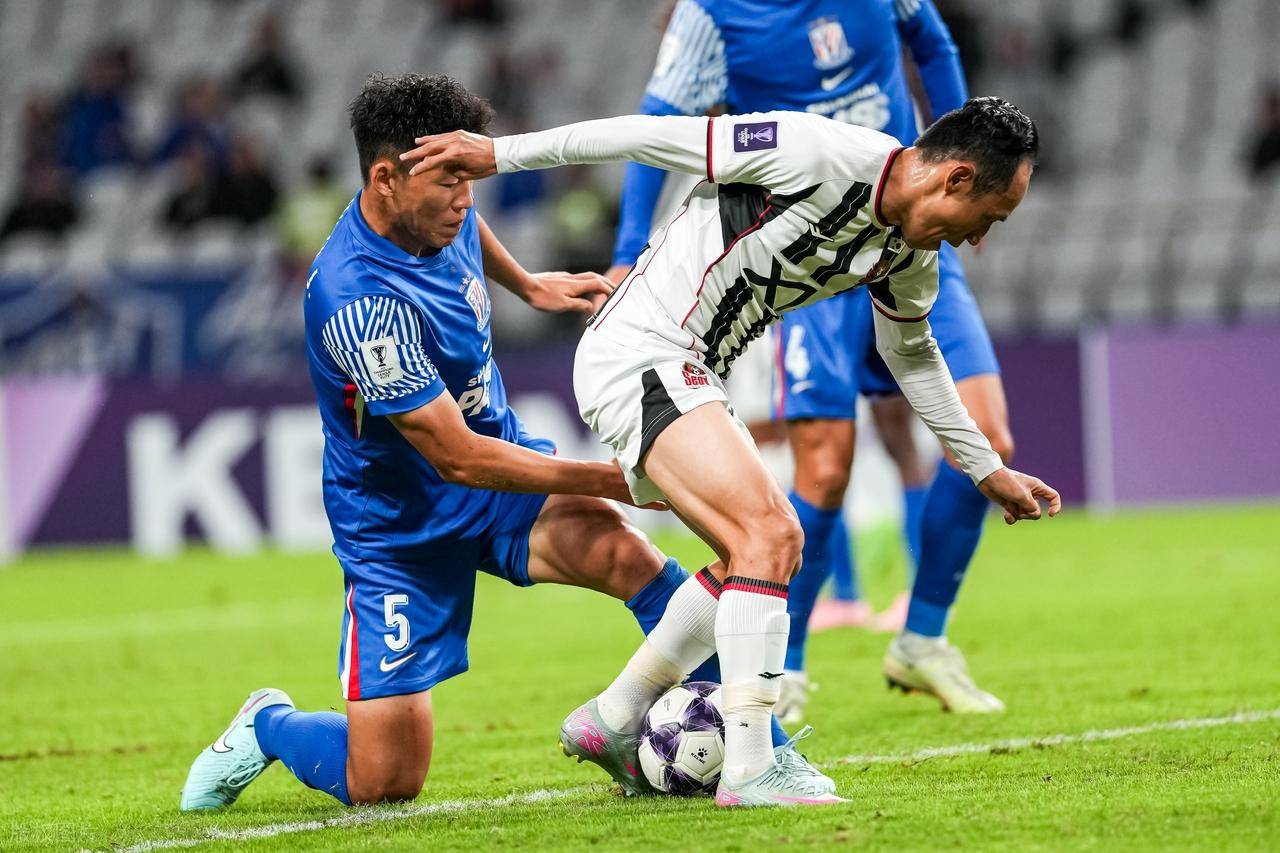 爱游戏中国关于上海申花训练开放日，窗口期造点机会引欢呼，中超在即，球队文化再被提及的信息