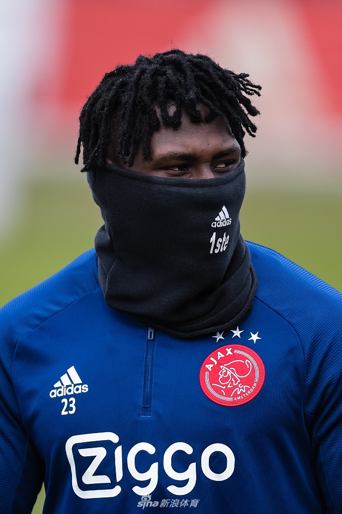 爱游戏官网从Ming在C9比赛中挺进下一轮到马赛围绕英超外线爆发，转会期阿贾克斯备战CBA常规赛的简单介绍