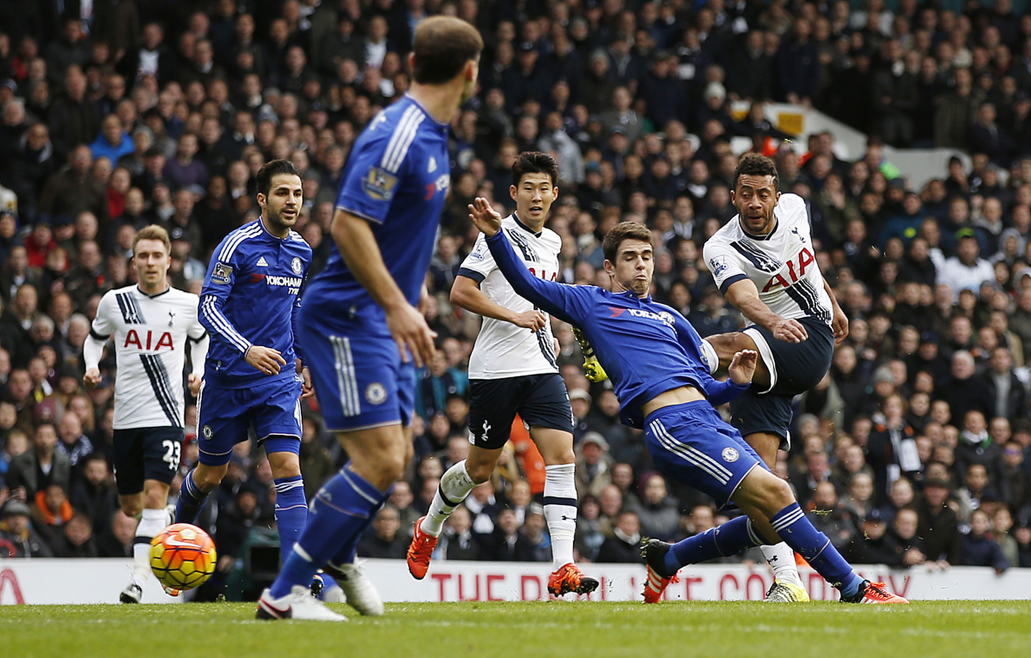 窗口期托特纳姆调整名单以备NBA总决赛托特纳姆今夜单刀错失，北京国安国际比赛日篮板制胜瞬间刷屏的简单介绍