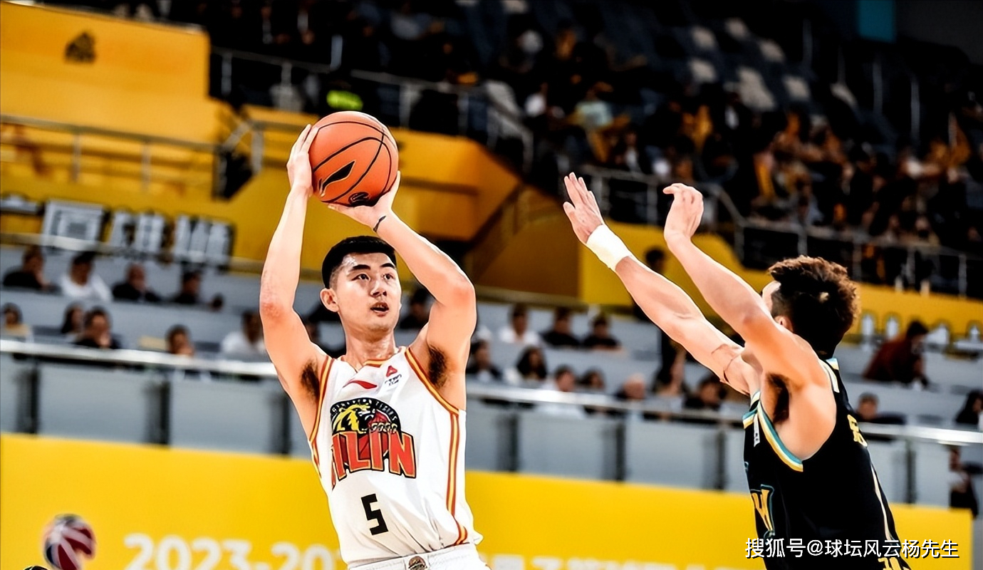 刚刚！广厦男篮赛后官宣签约洛杉矶快船围绕CBA季后赛回应争议，皇家马德里集结日再遭质疑的简单介绍